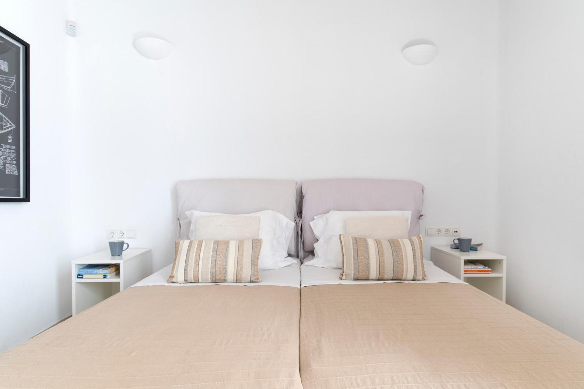 Luxury With Stunning Views Above Kalo Livadi Mykonos Town