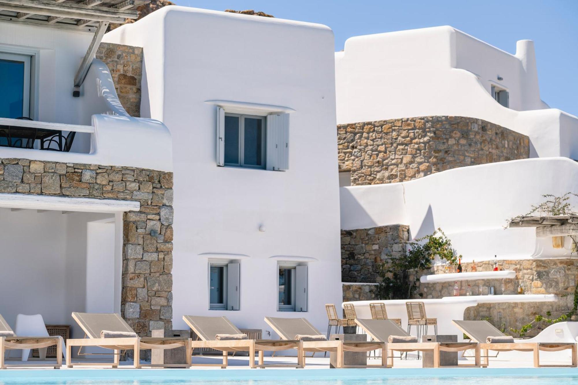 Luxury With Stunning Views Above Kalo Livadi *